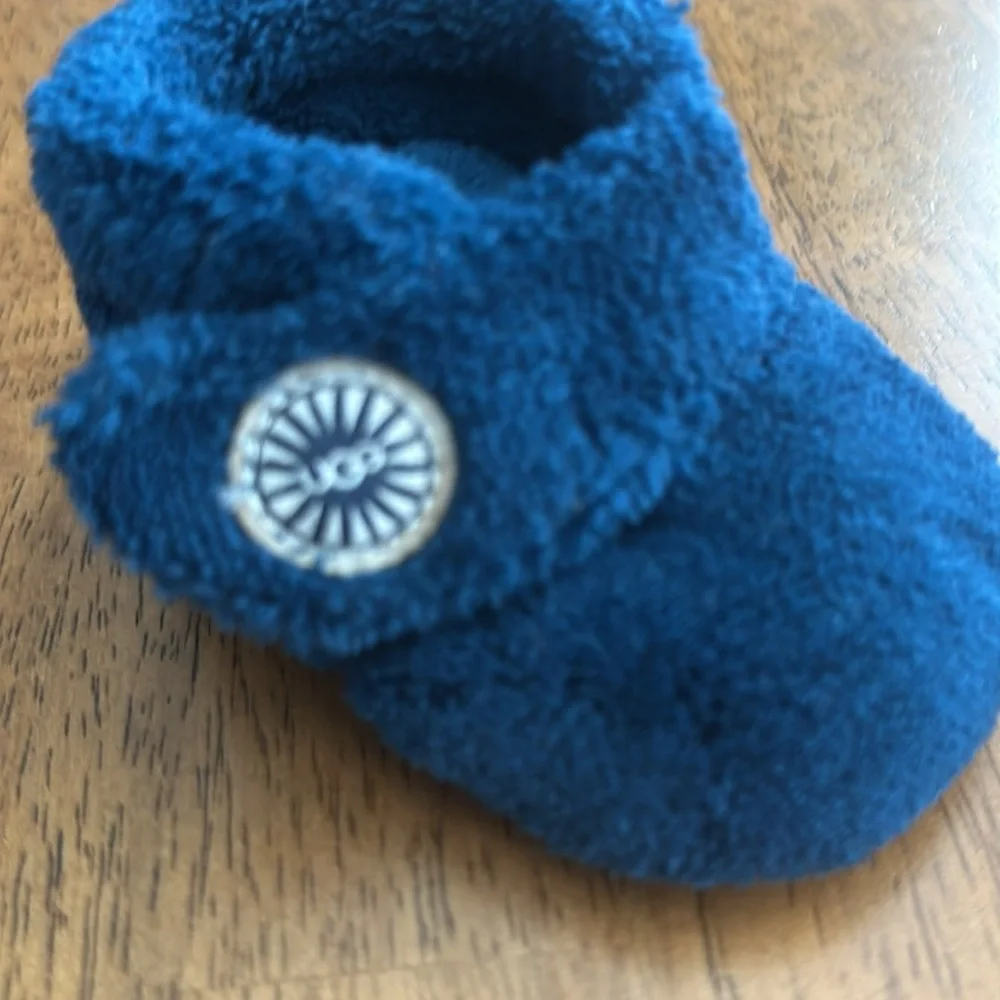 UGG Cozy Blue Baby Booties